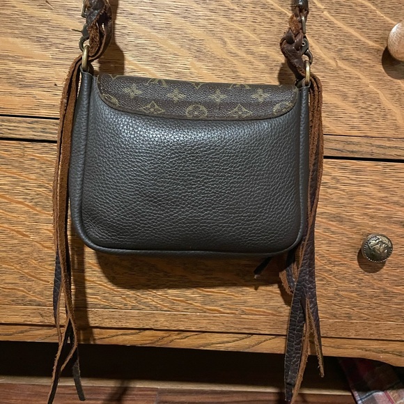 Vintage Boho Bags upcycled Louis Vuitton bag - Picture 4 of 9